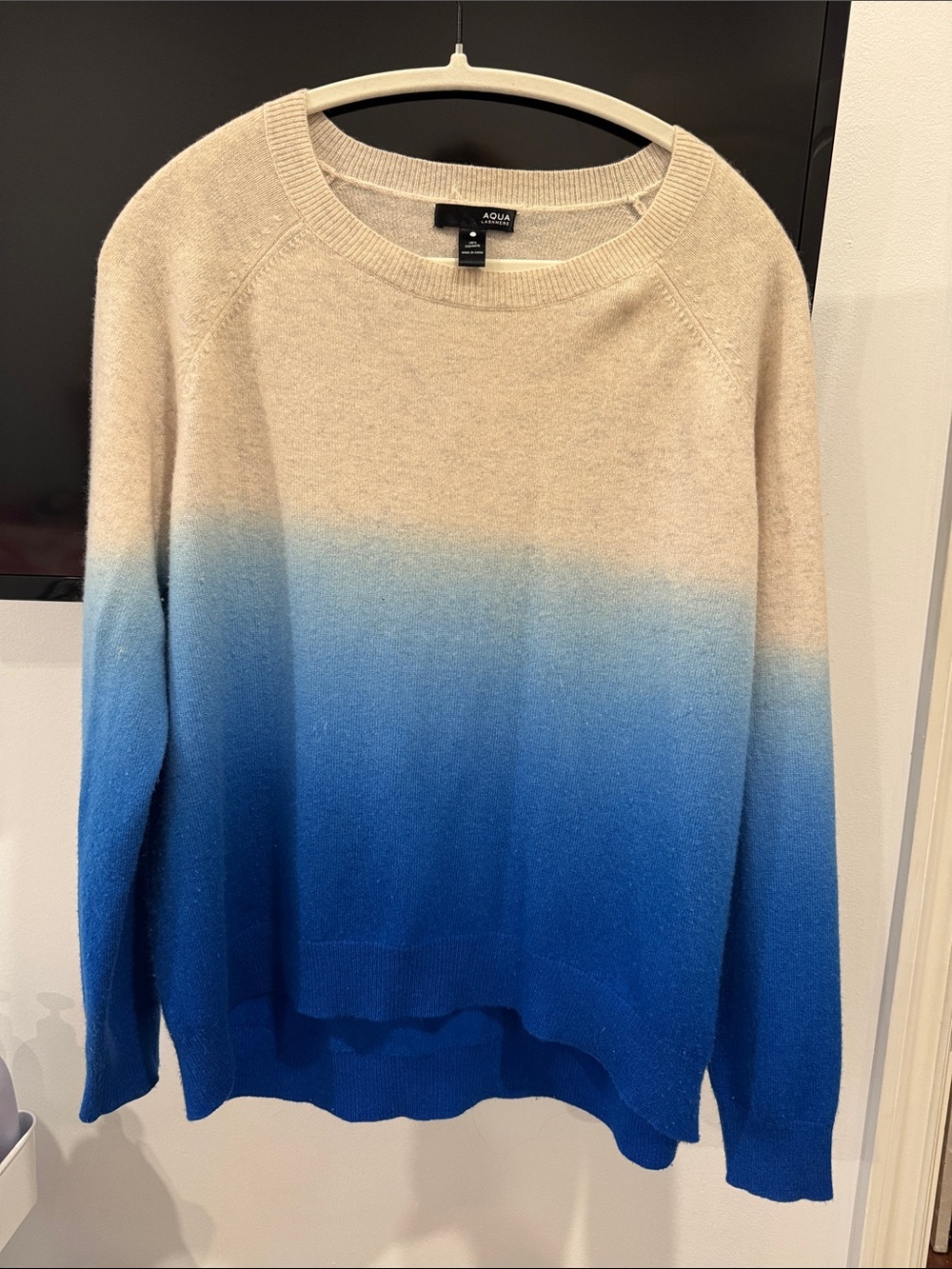 Aqua 100% Cashmere Cream-to-Royal Blue Ombre Crewneck Sweater SZ L